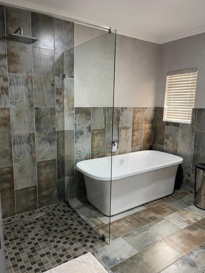 Upper Room Guesthouse Kirkwood Ngoại thất bức ảnh